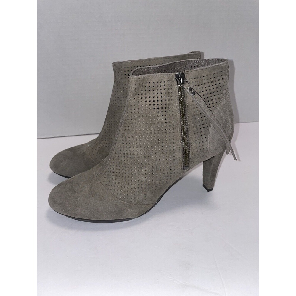 Johnston & Murphy® Women's Suede Perforated Cap Toe Booties in Grey Size 7.5 - Picture 3 of 10